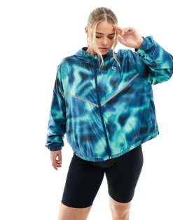 Nike Running Icon Clash Woven Print Jacket In Blue For Women