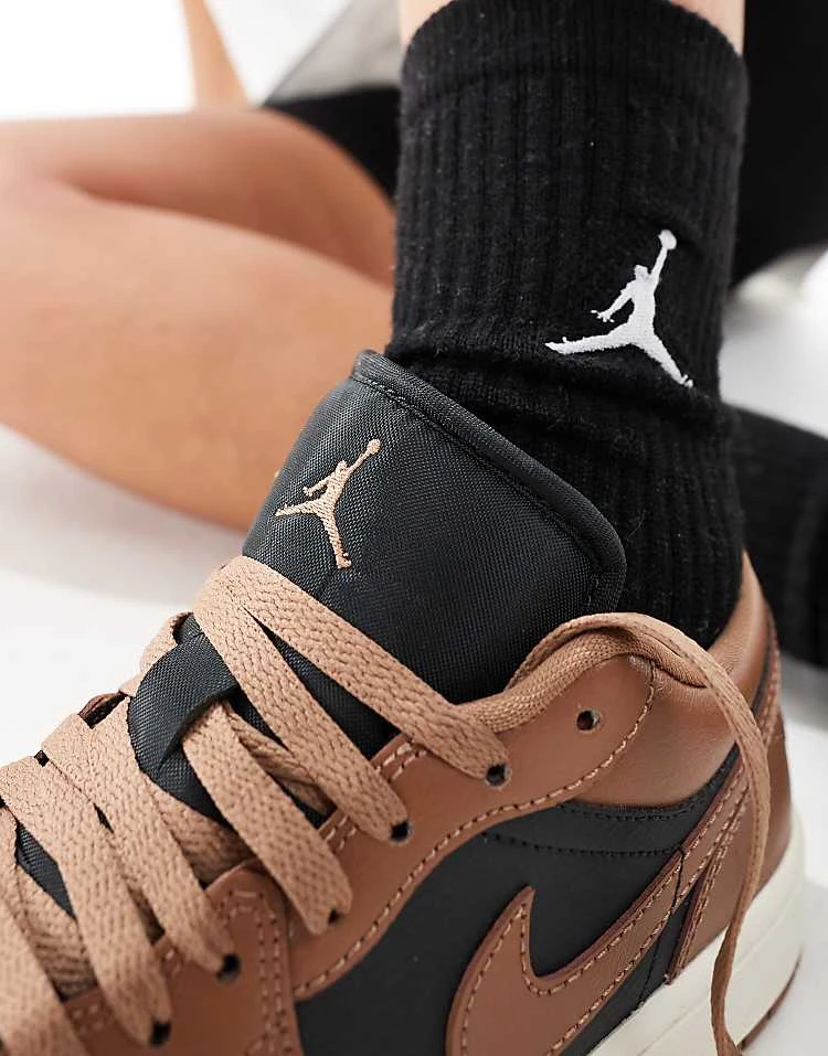 Air Jordan 1 Low Trainers In Brown And Black For Women 3 Air Jordan 1 Low Trainers In Brown And Black For Women - Image 3