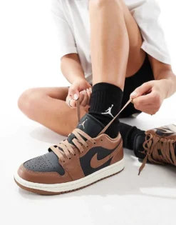 Air Jordan 1 Low Trainers In Brown And Black For Women 10 Air Jordan 1 Low Trainers In Brown And Black For Women -Nike Fashion Sales 206080353 5