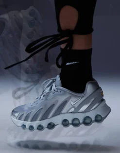 Nike Air Max DN8 Trainers In White And Silver For Women